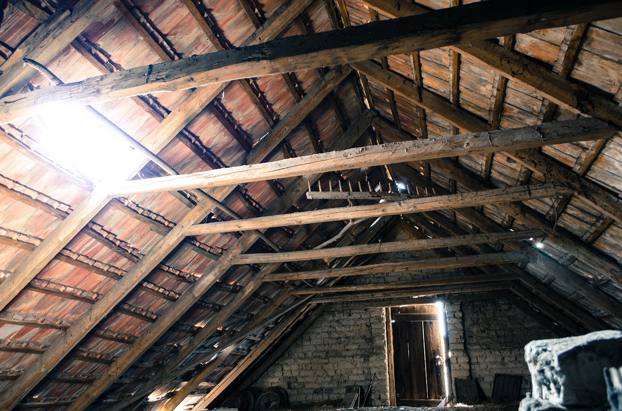 attic-112266_1280