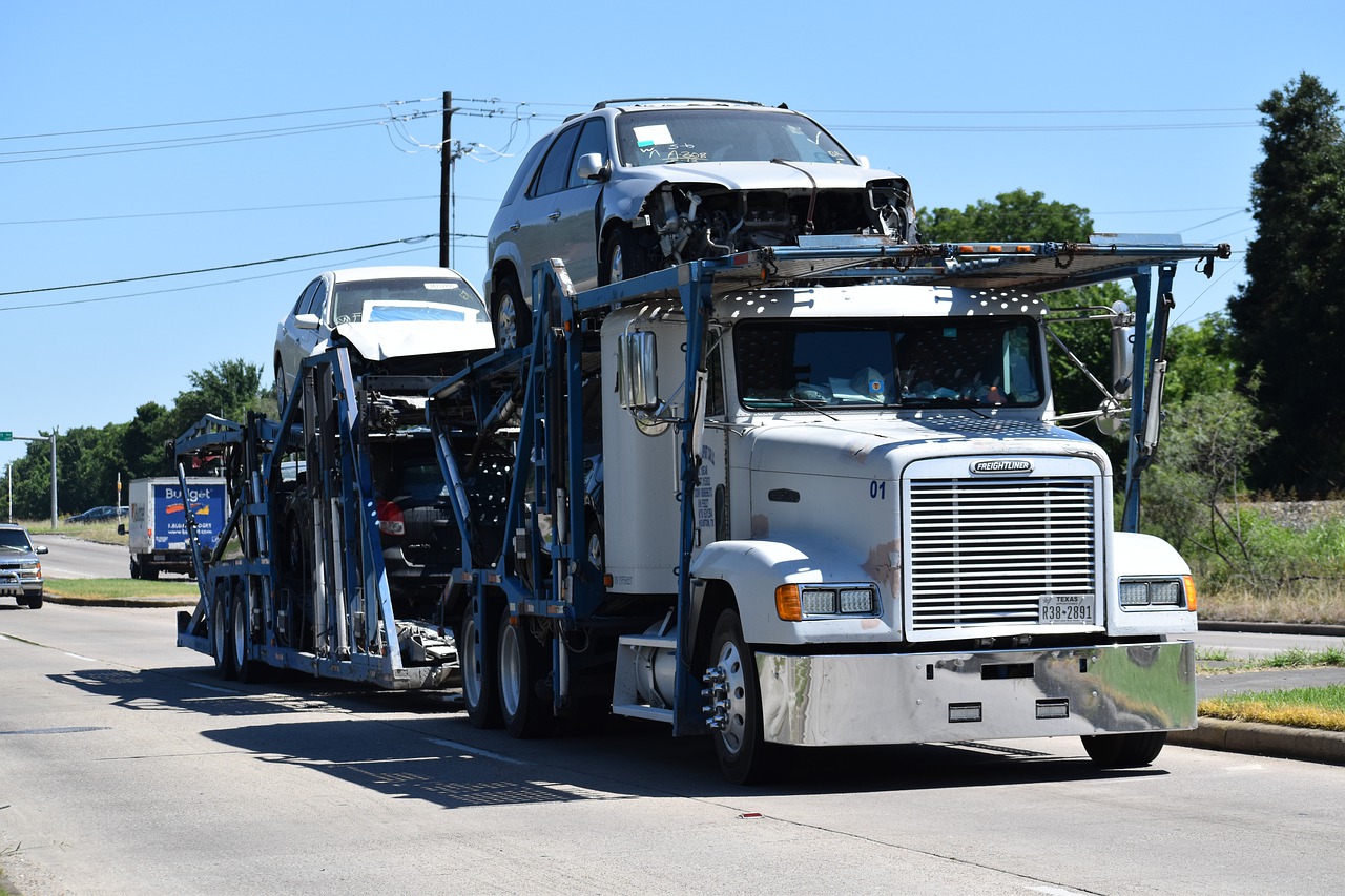 car-transport-truck-5291962_1280