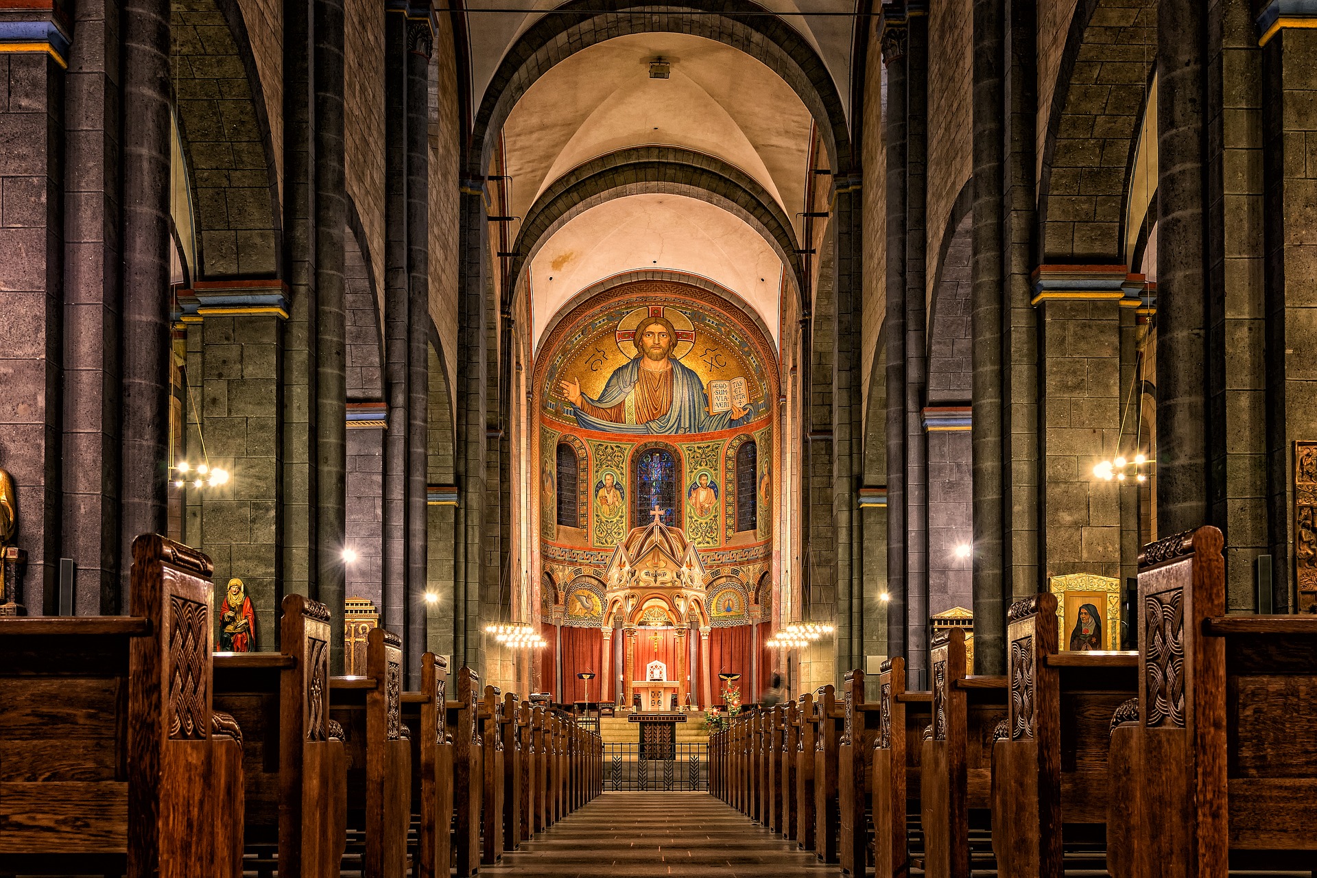 church-3024768_1920