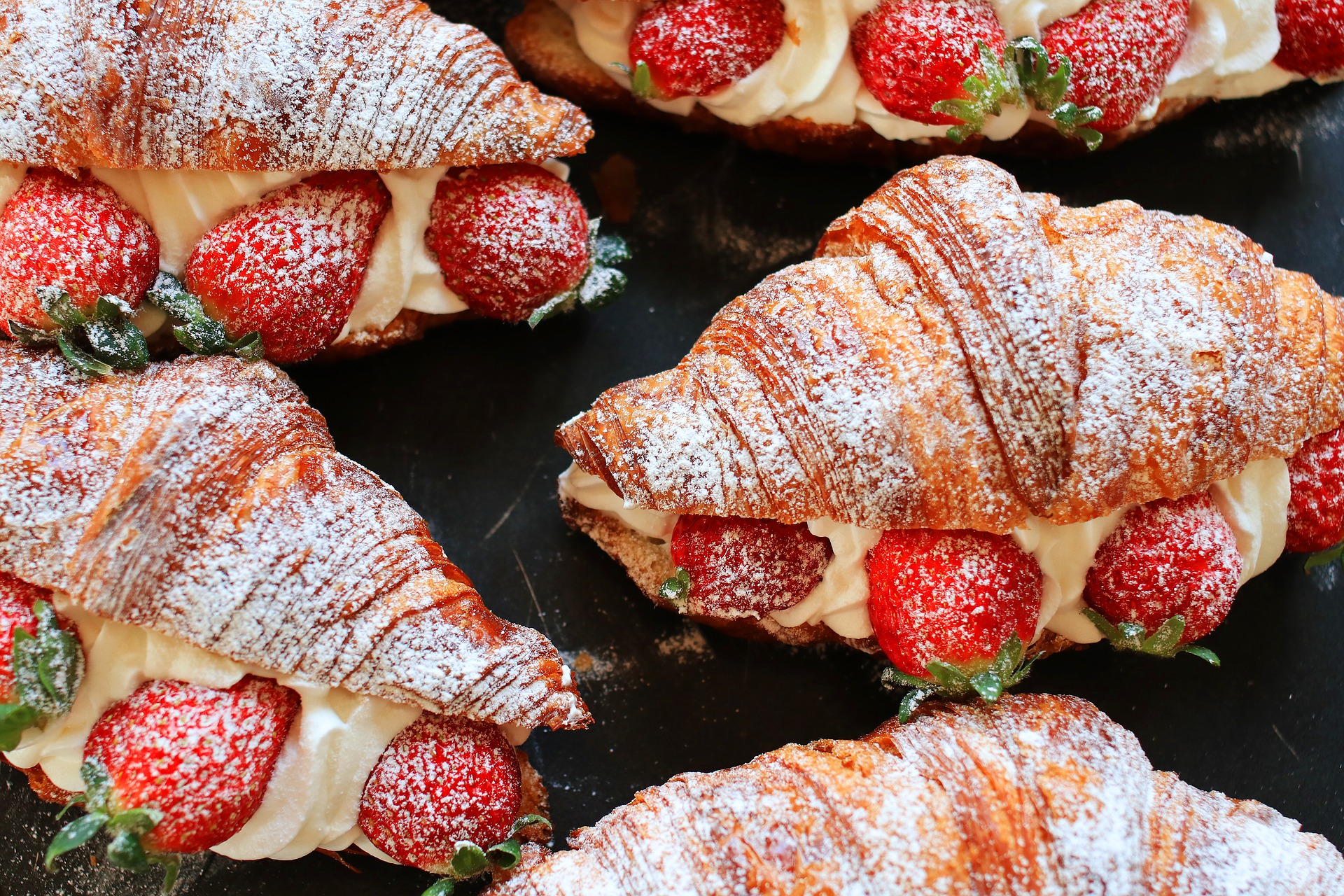 croissants-4077817_1920