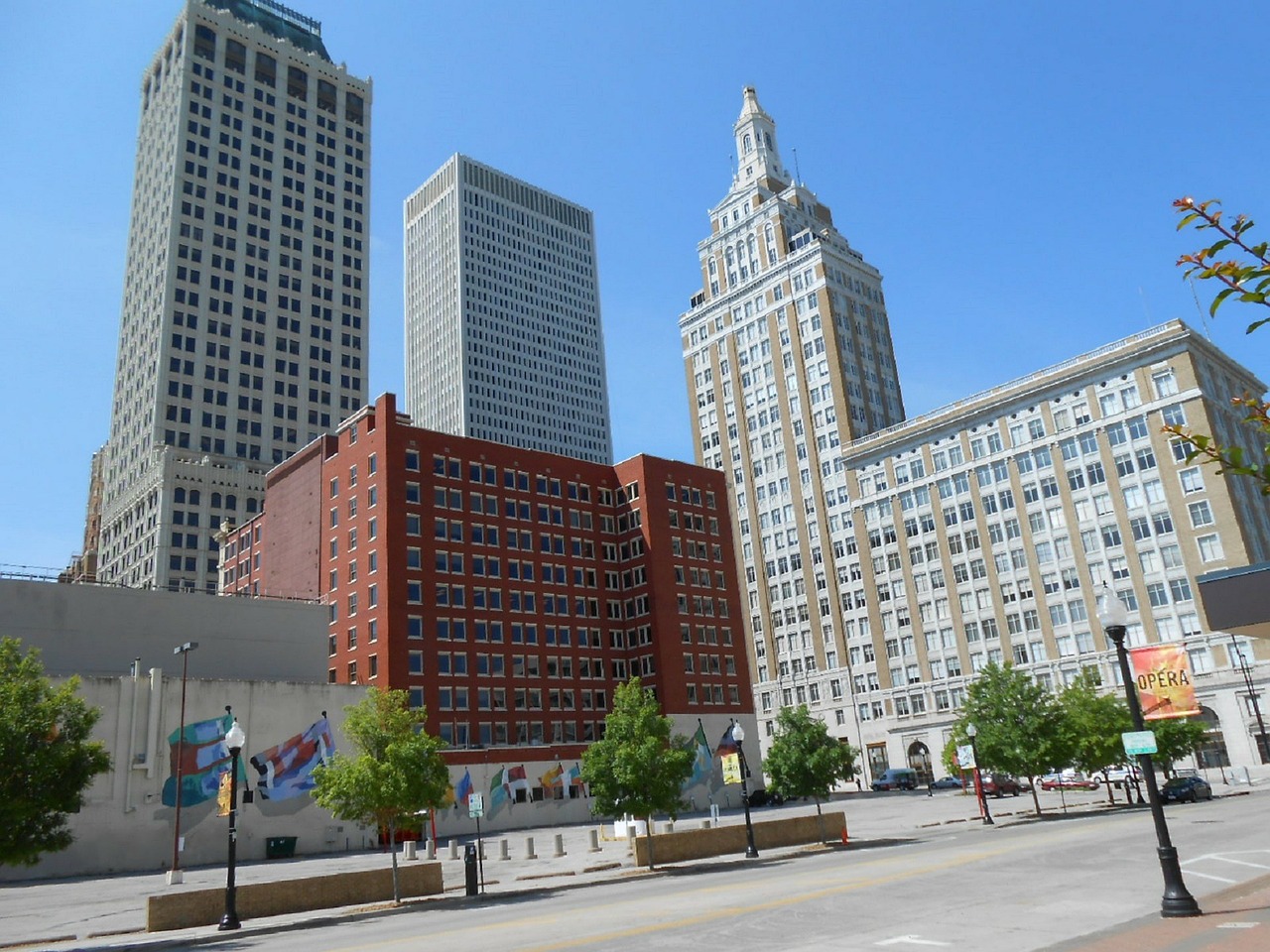 downtown-188848_1280 (1)