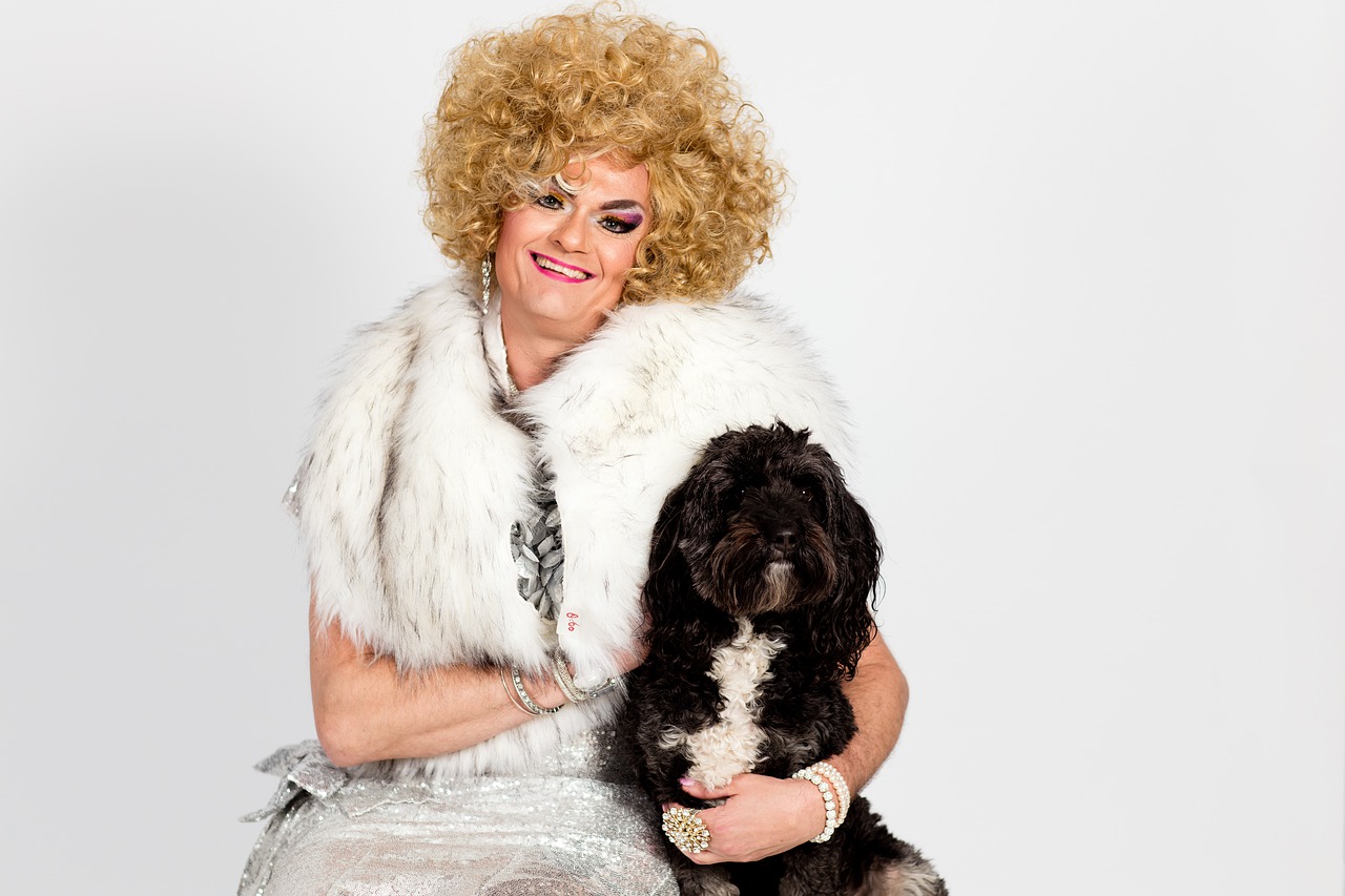drag-queen-3058087_1280 (1)