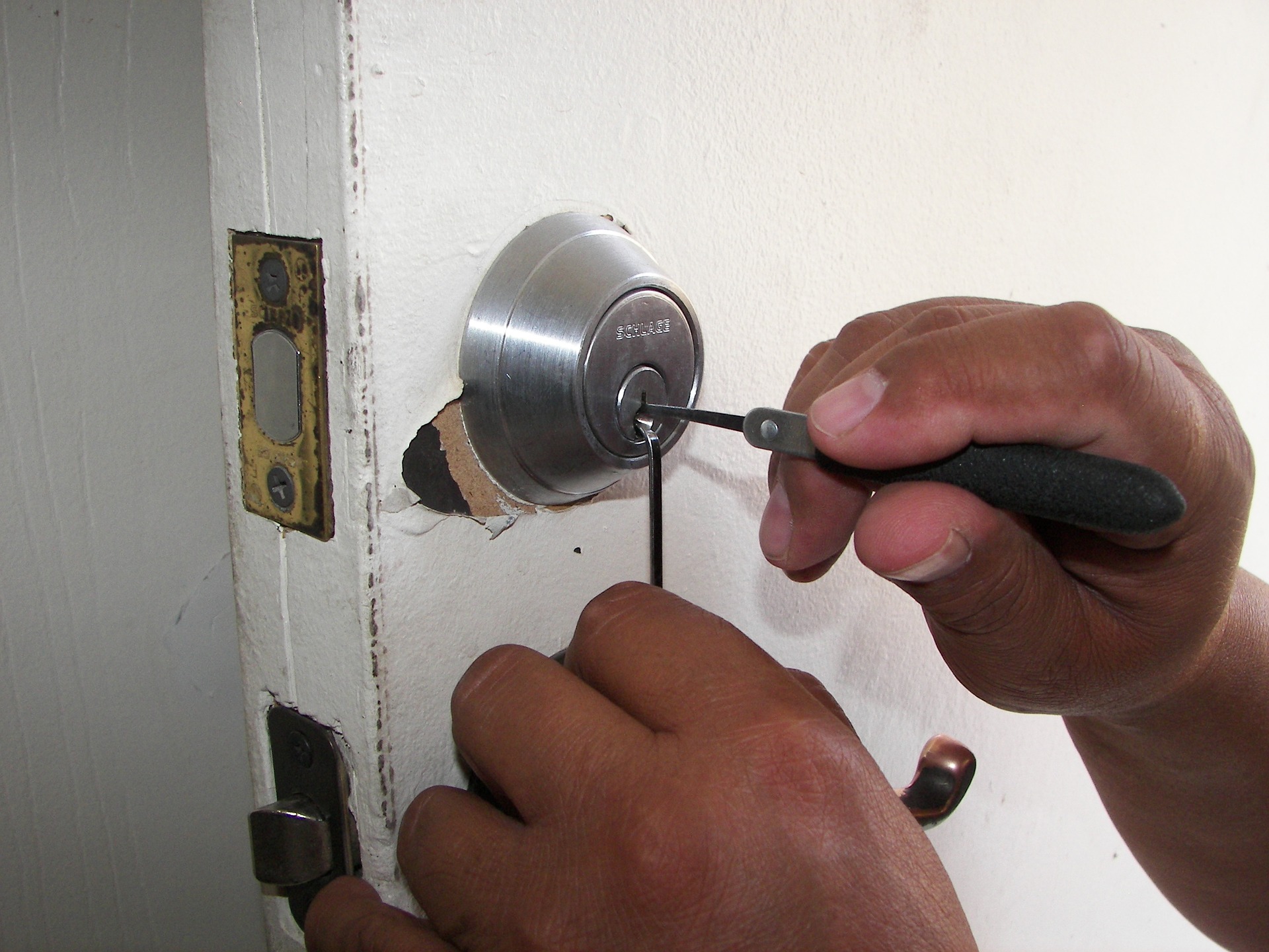locksmith-1947387_1920