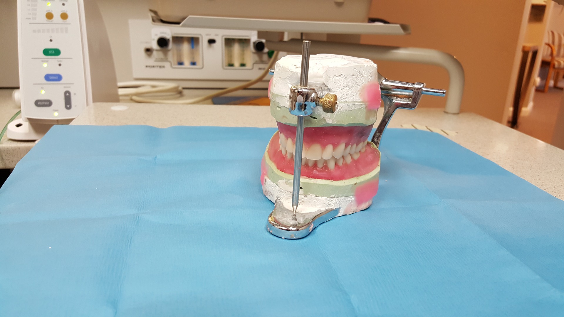 dentist-1012276_1920