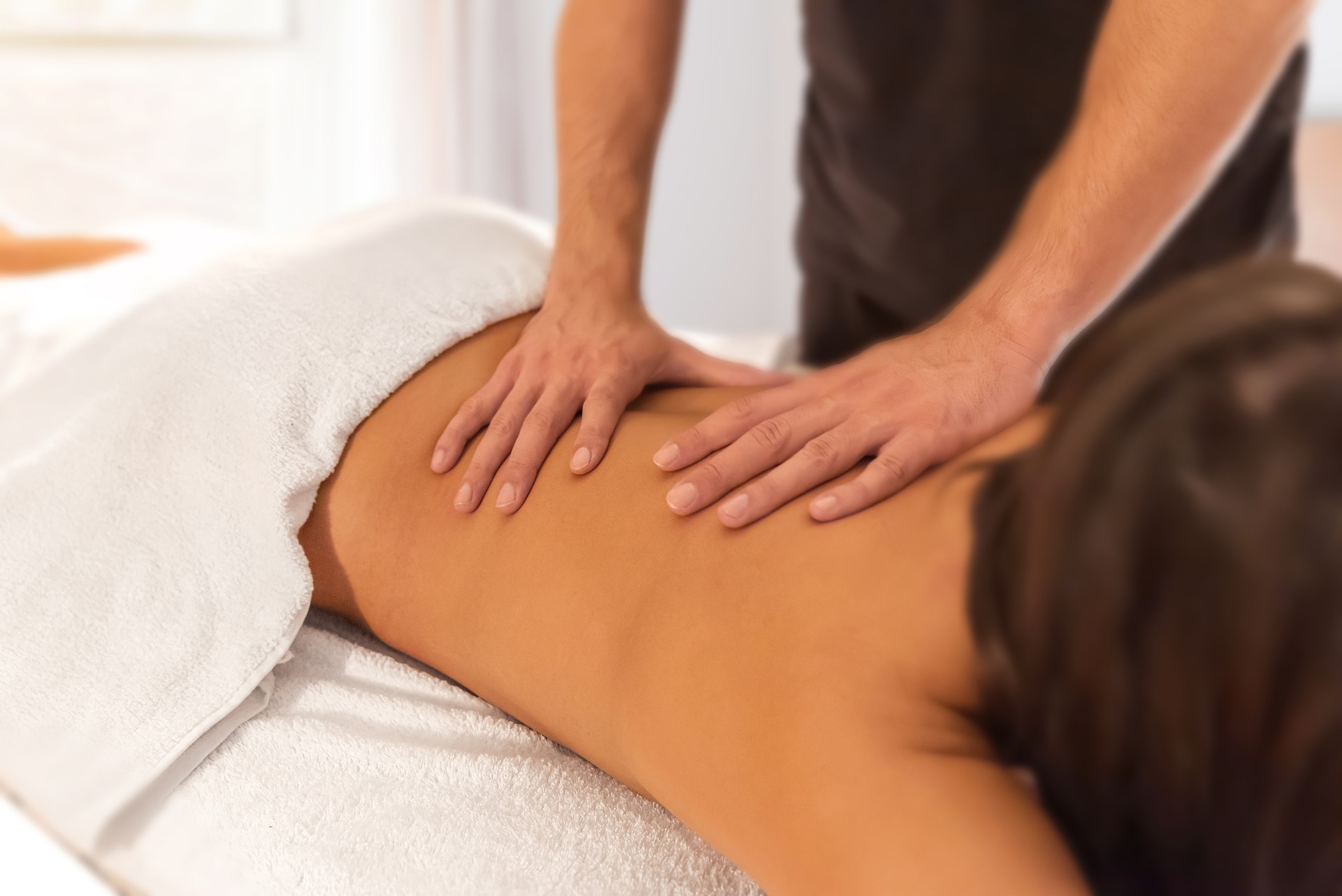 massage-4944146_1920 (1)