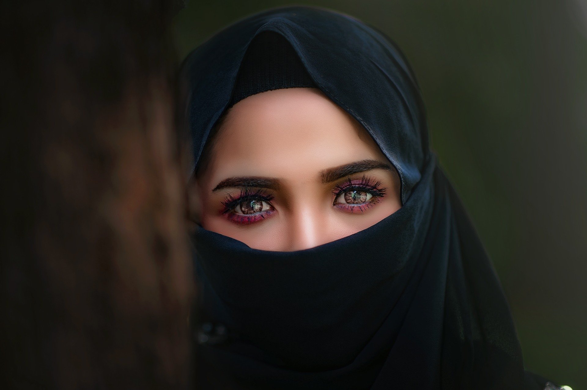hijab-g754ad89cb_1920