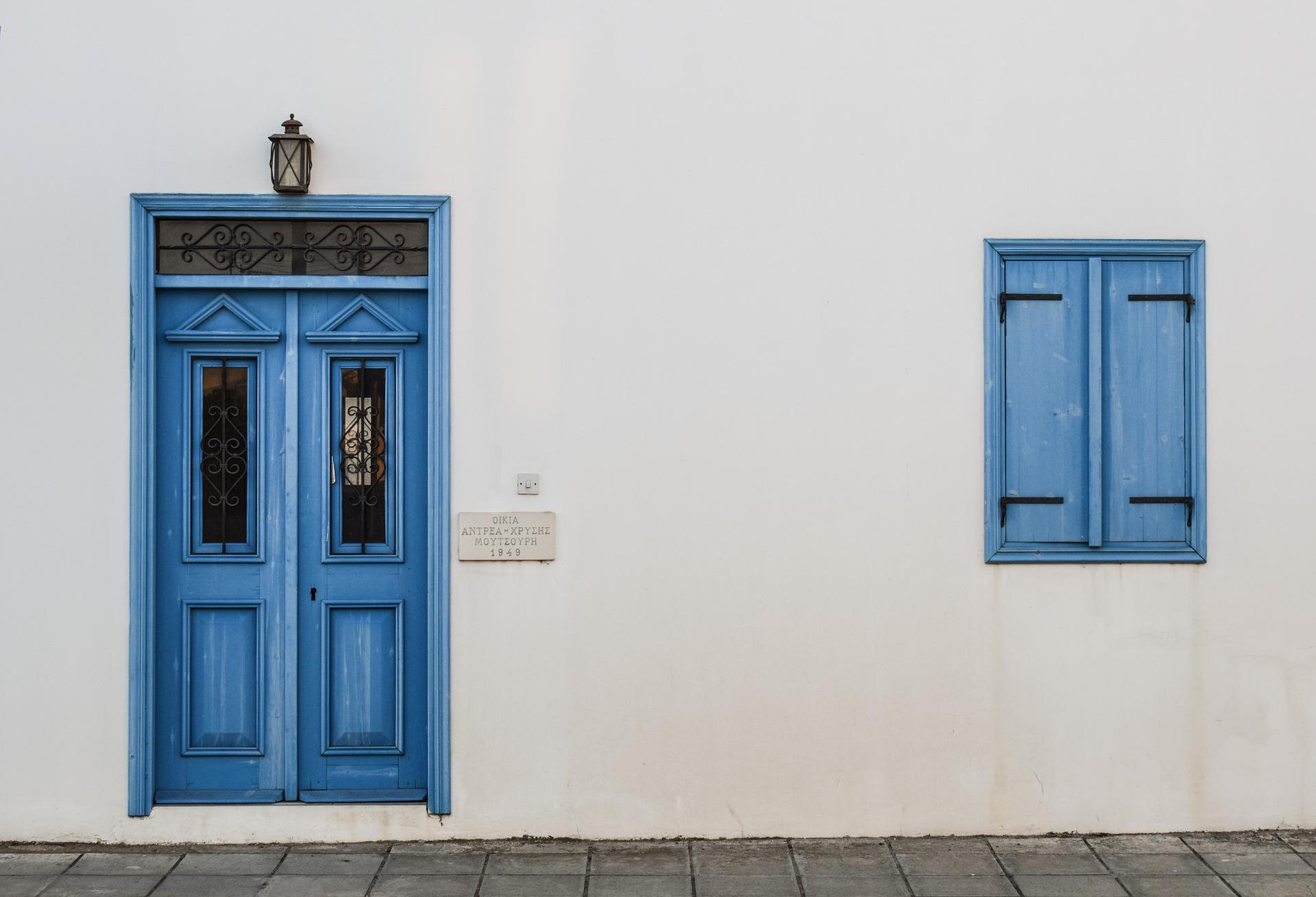 door-2096367_1920 (2)