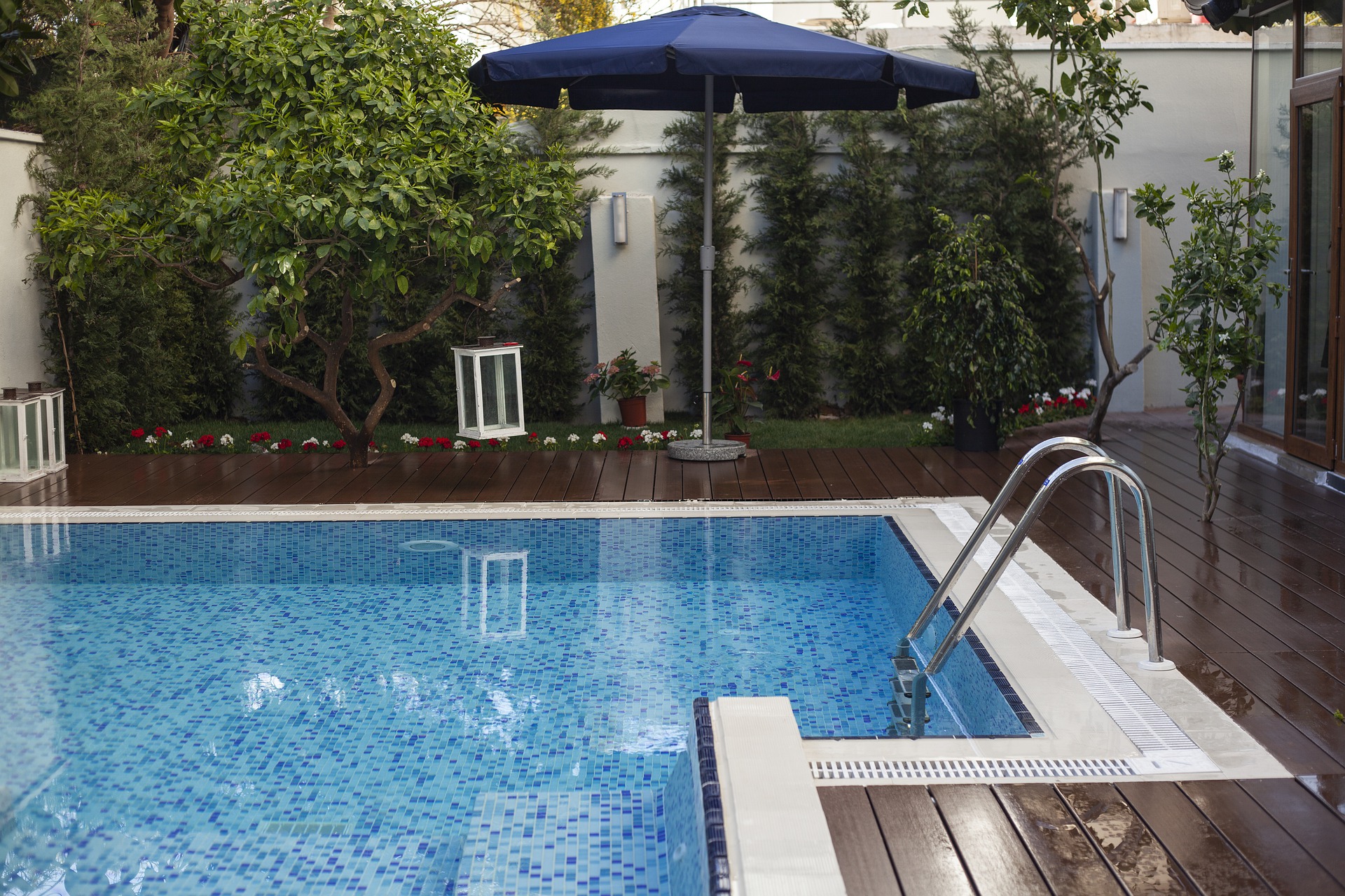 pool-5055009_1920 (1)