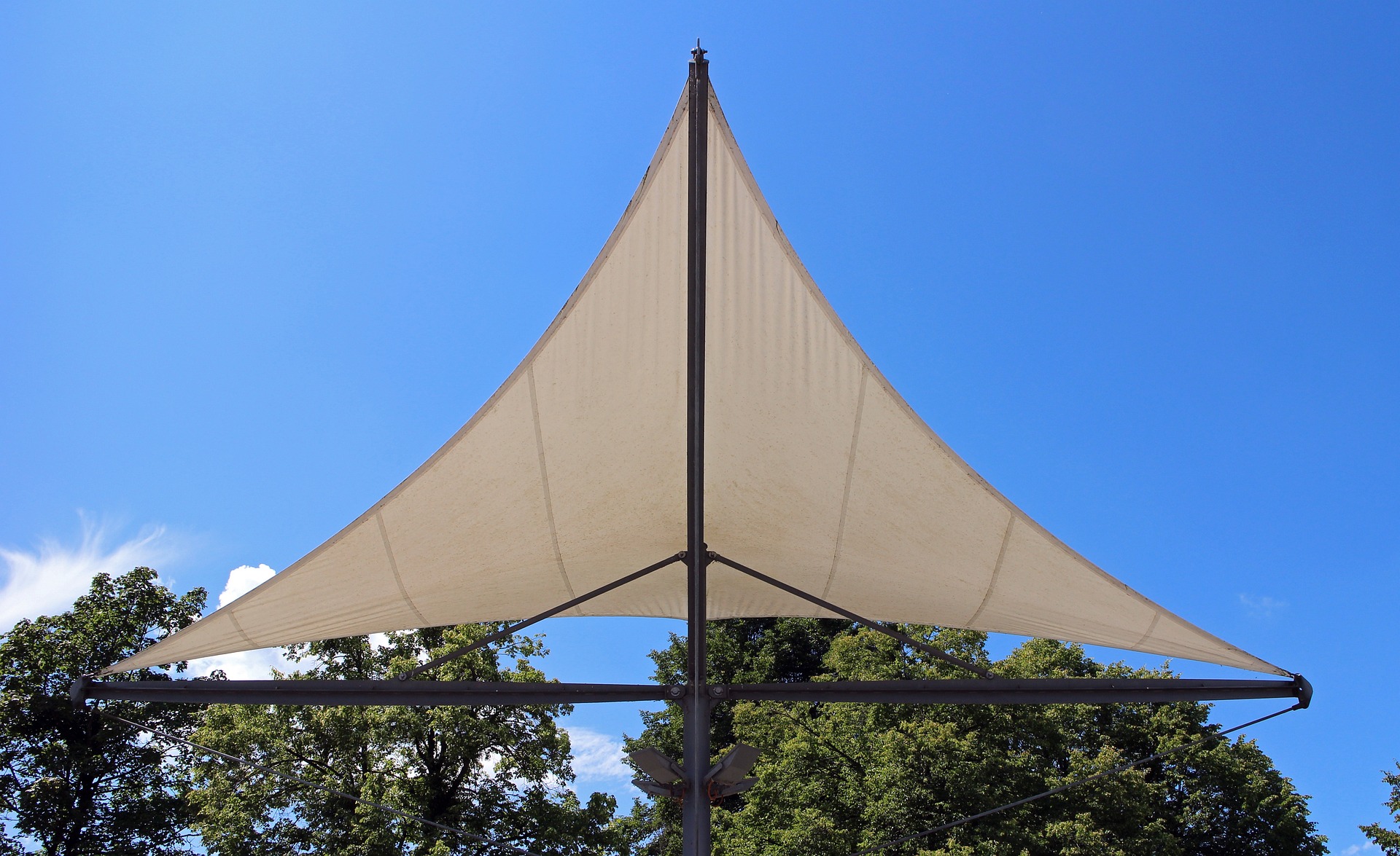roof-414259_1920 (1)