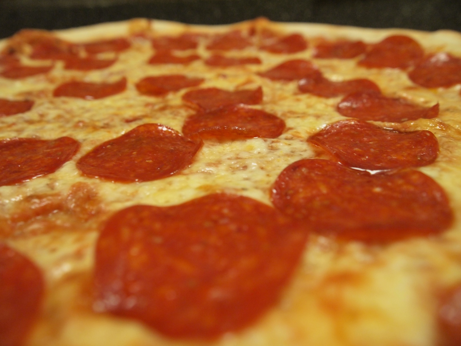 pizza-414877_1920