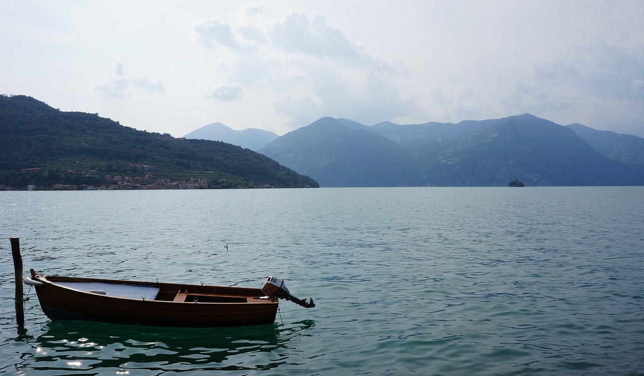 boat-703239_1280