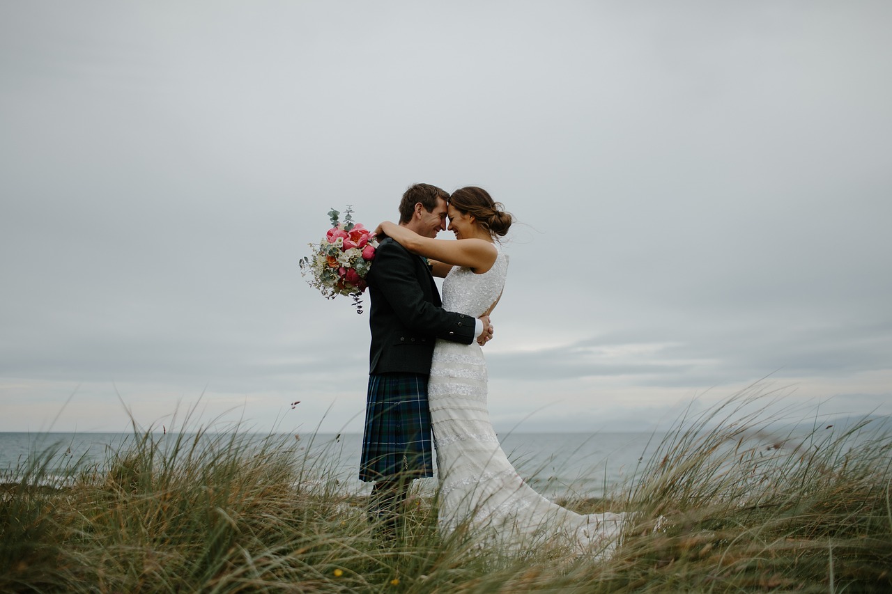 bride-2566244_1280