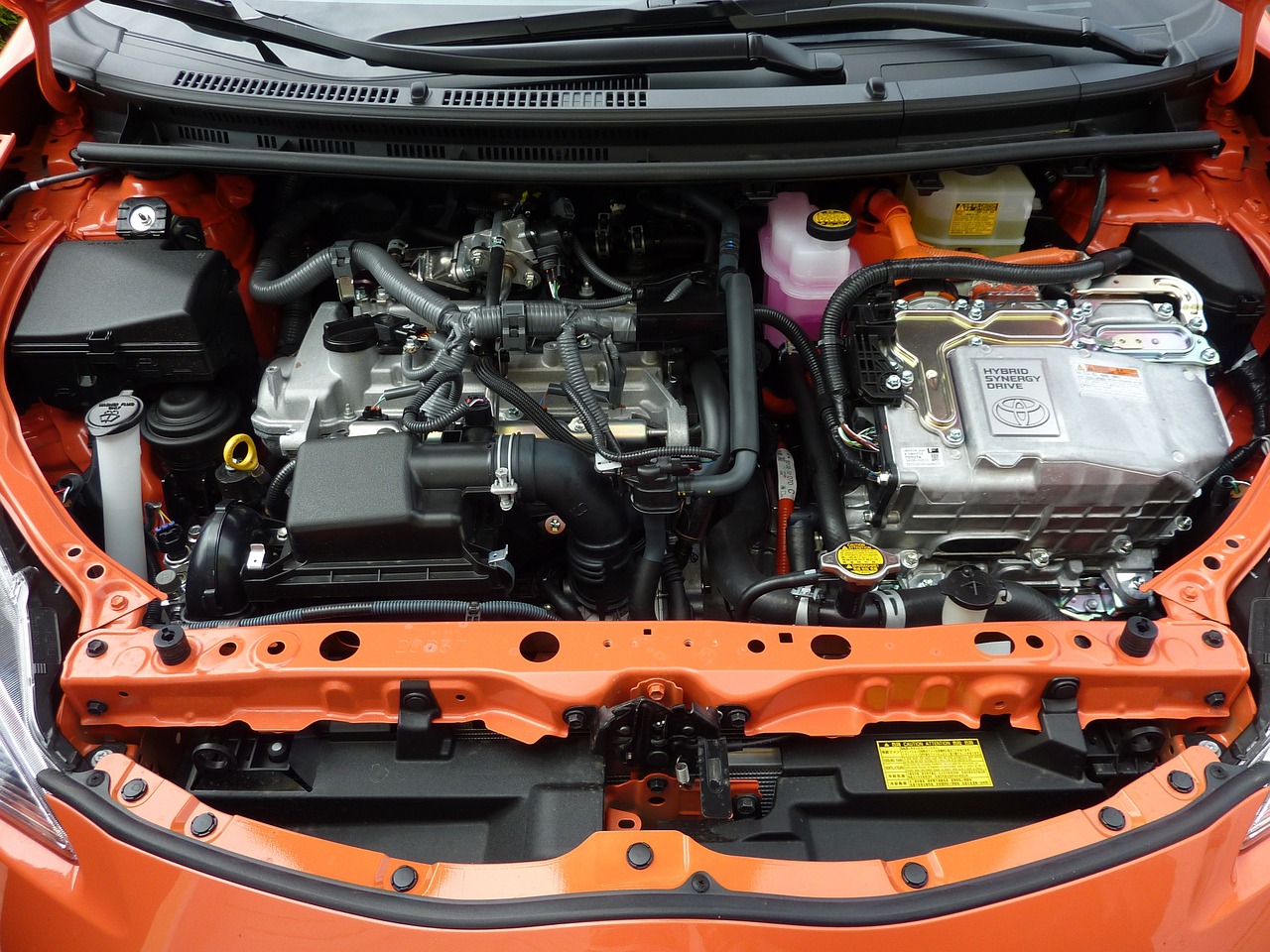 car-engine-231213_1280 (2)