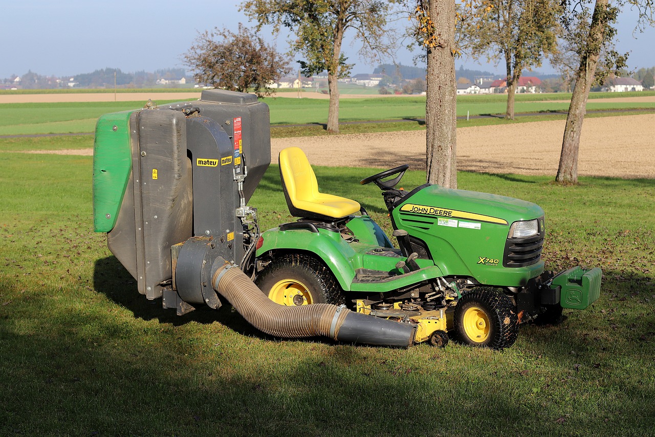john-deere-4575007_1280